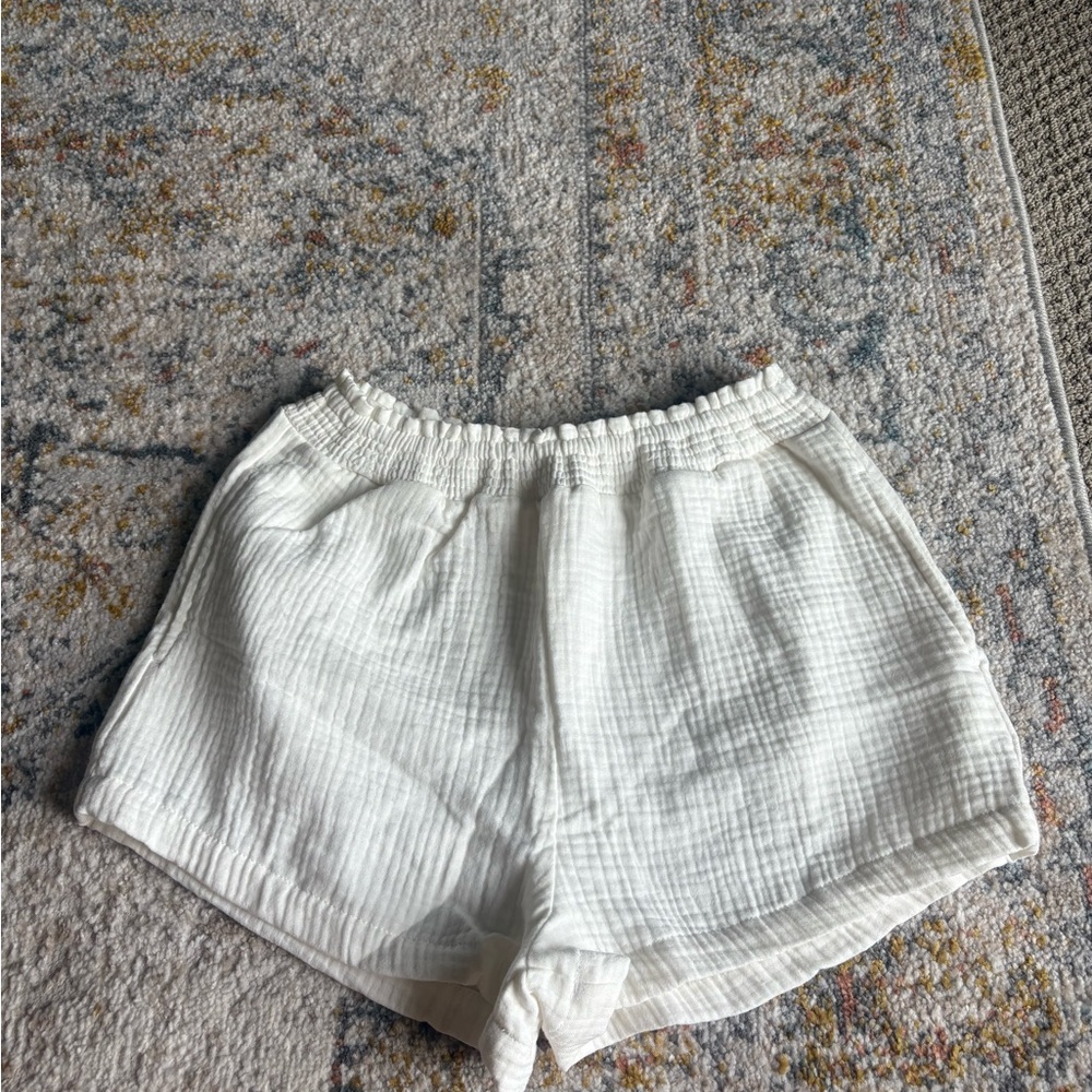 NWOT women’s Billabong White Cotton Gauze short